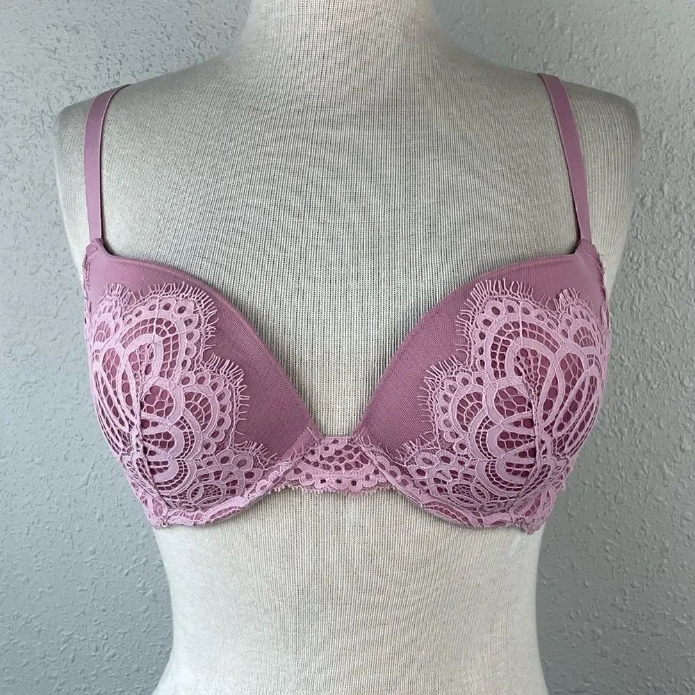 Used Victoria’s Secret Womens Pink Lace Bar Size 32DD